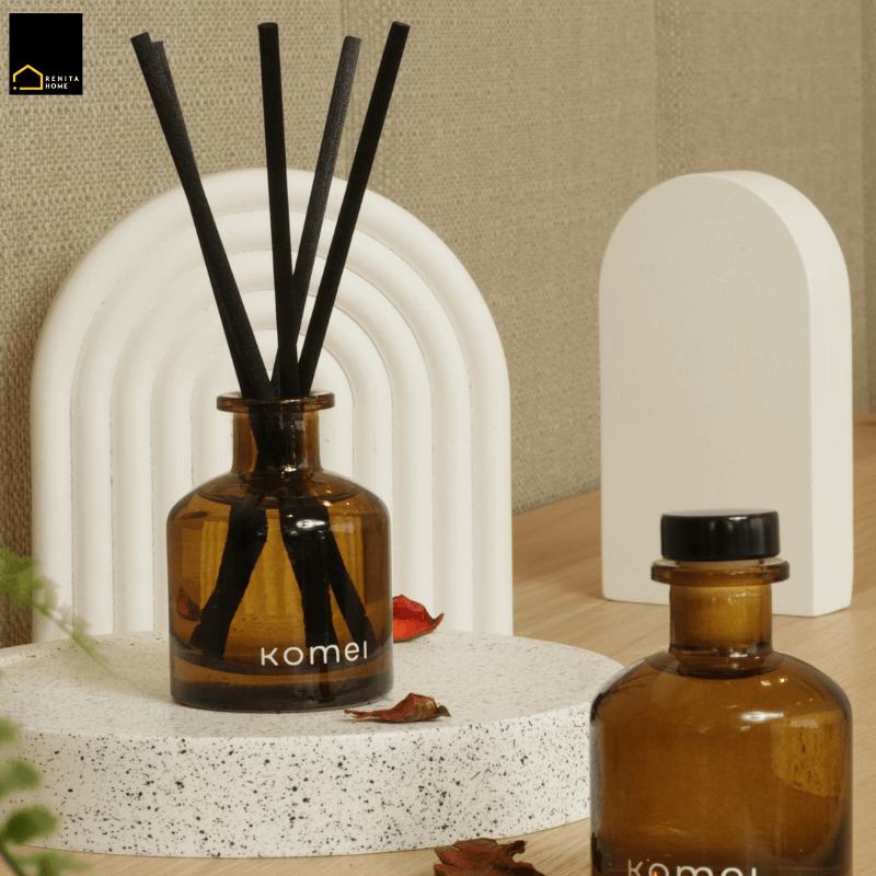 ก้านหอมปรับอากาศ KOMEI ขนาด 150ML. กลิ่น CR&Egrave;ME BRULEE